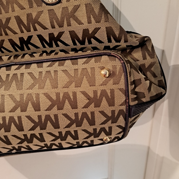 Michael Kors Jet Set Grab Insignature Canvas Shoulders Bag Jacquard - Picture 7 of 9